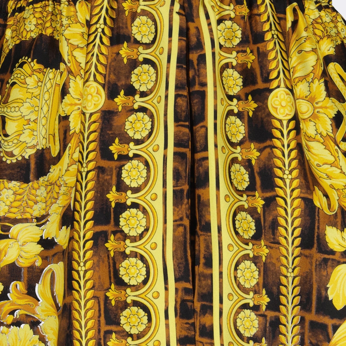 Short Baroccodile in Silk