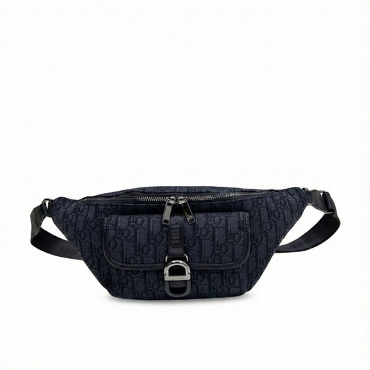 Oblique Saddle Soft Body Bag