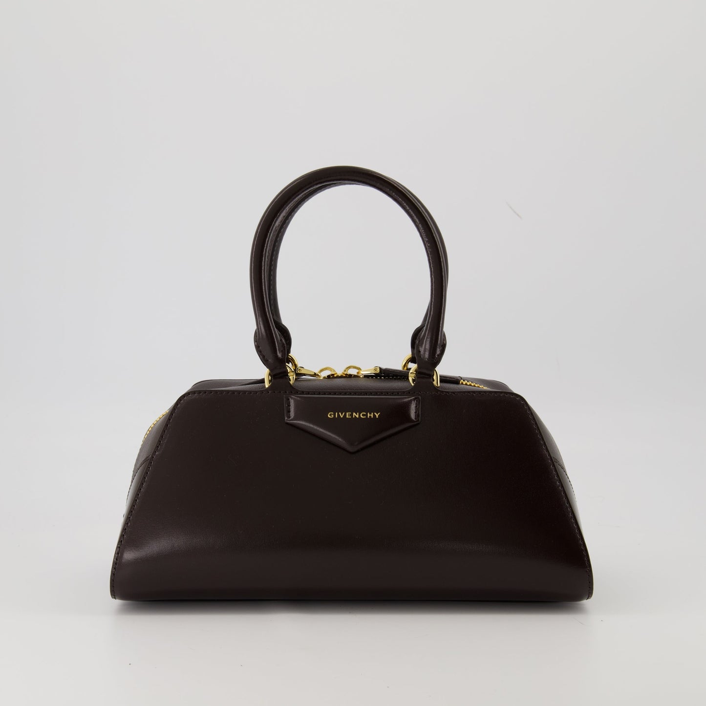 Small Antigona Cube East-West Bag