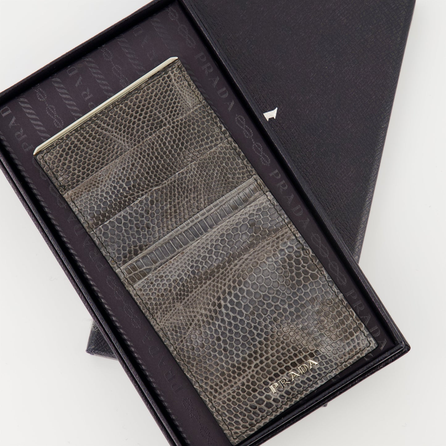 Crocodile-effect leather cardholder