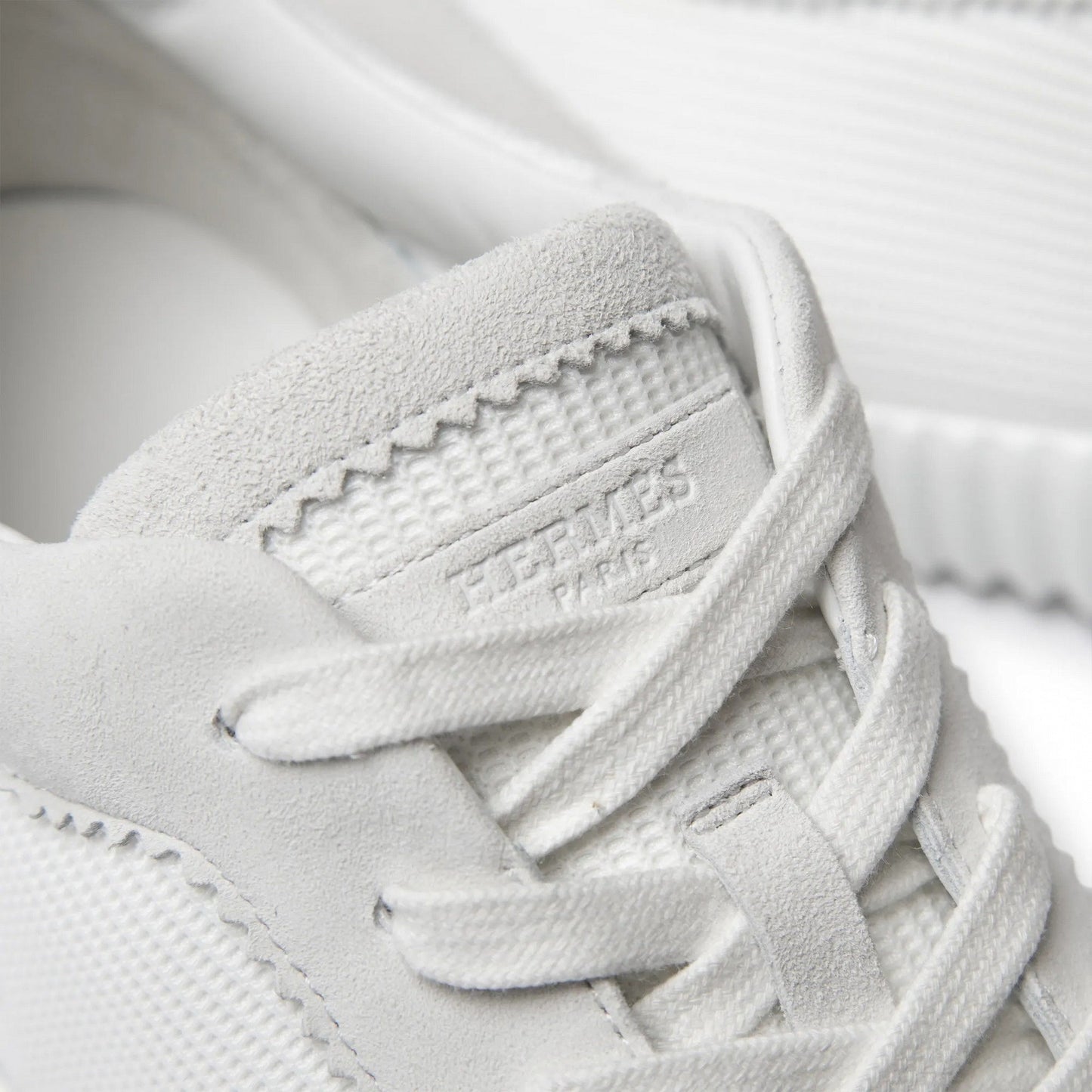 Bouncing Sneaker in White Suede and Technical Knit