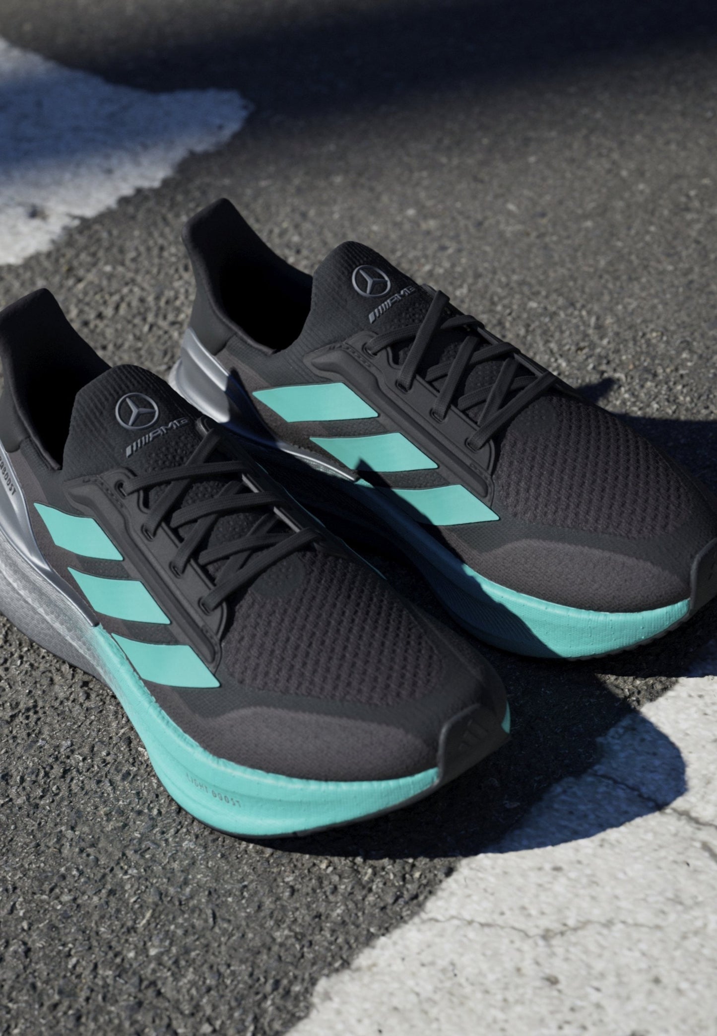 adidas Originals MERCEDES - AMG PETRONAS FORMULA ONE TEAM ULTRABOOST 5X
